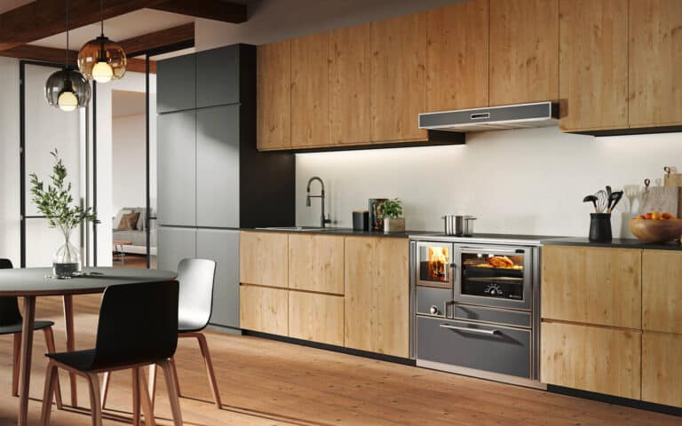 Cocina de leña Rizzoli Serie R de diseño clásico.